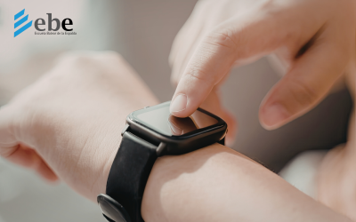 Cómo los relojes inteligentes ayudan a mejorar la salud de la espalda